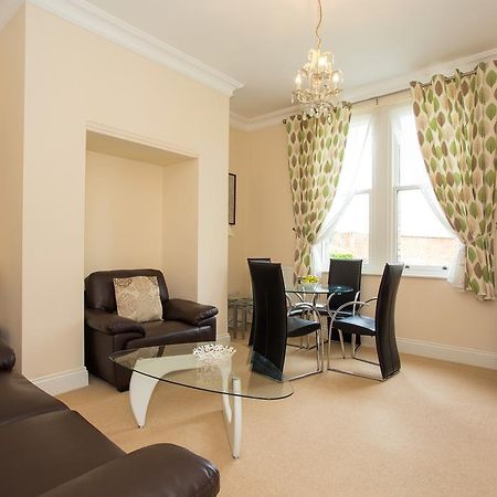 Basingstoke Apartments - Sherborne House, City Centre Victorian Apartments Extérieur photo