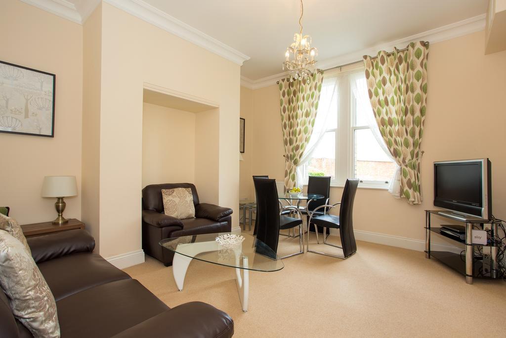 Basingstoke Apartments - Sherborne House, City Centre Victorian Apartments Extérieur photo